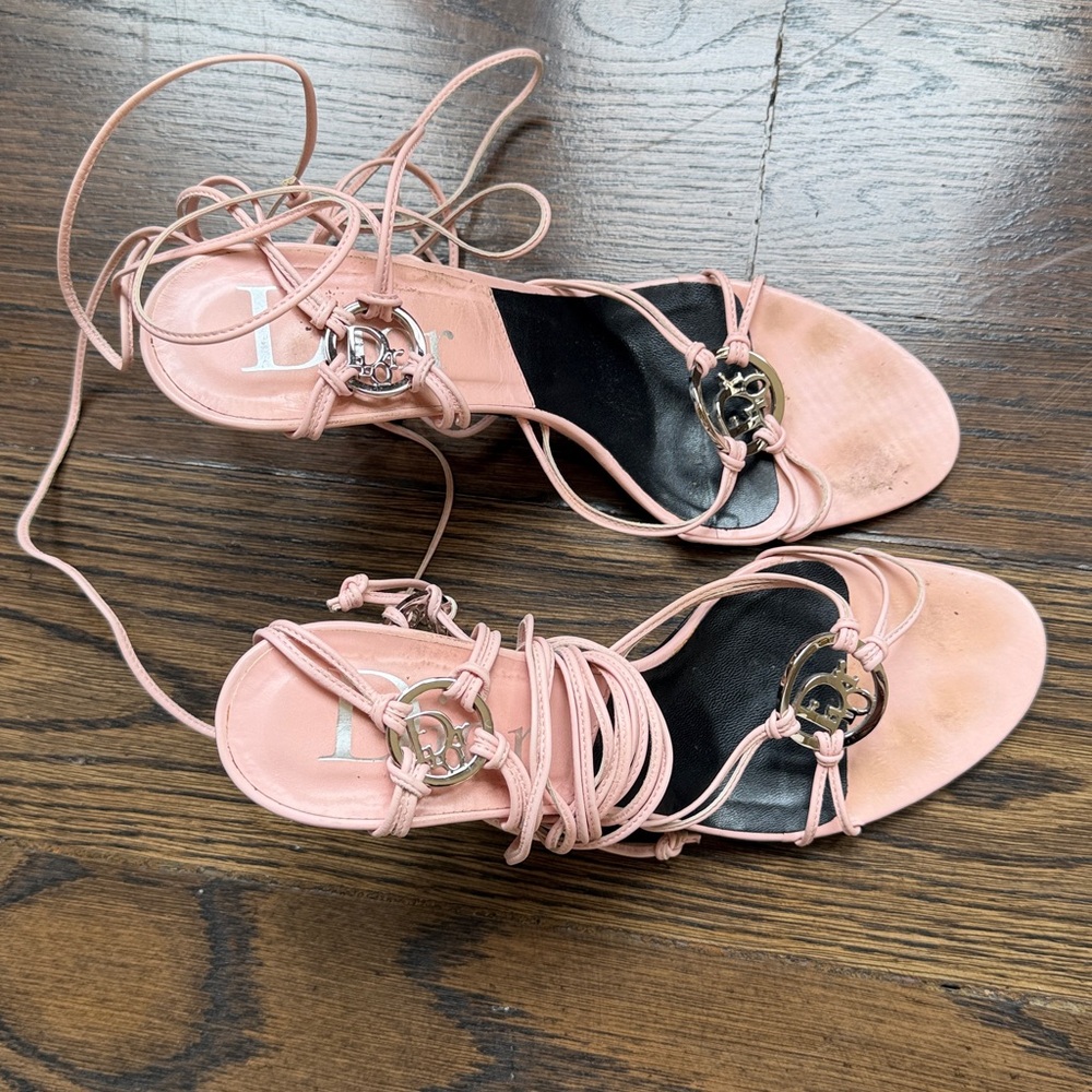CHRISTIAN DIOR Sexy Vintage Pink Strappy Sandal Heel Silver Medallions Size 9 - Picture 2 of 13